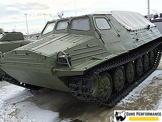 Merendahkan kit militer DKV-1 berdasarkan traktor GTT