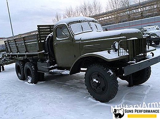 Truck ZIS-151 op bewaking van militaire en economische behoeften