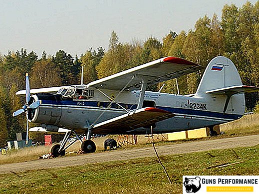 Biplane An-2: सोवियत की समीक्षा "कुकुरुज़निक"