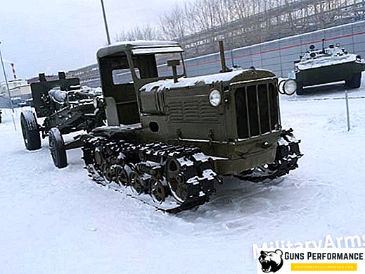 Prvi serijski sovjetski topniški traktor - traktor STZ-3