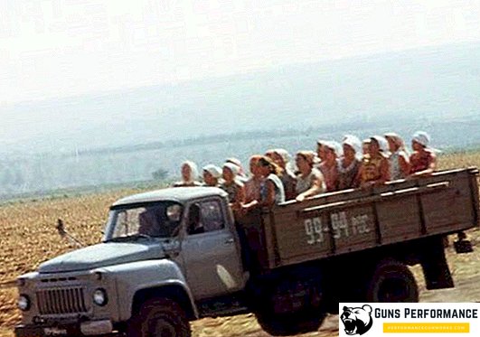 Caminhão de serviço médio lendário GAZ-53