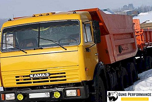 Truk sampah ekonomi KAMAZ-55111