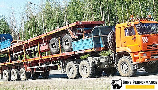 Kamiový traktor Kama 6x6 KAMAZ-65225