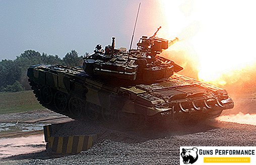 รถถังต่อสู้หลัก T-90: ประวัติและคุณสมบัติด้านประสิทธิภาพ