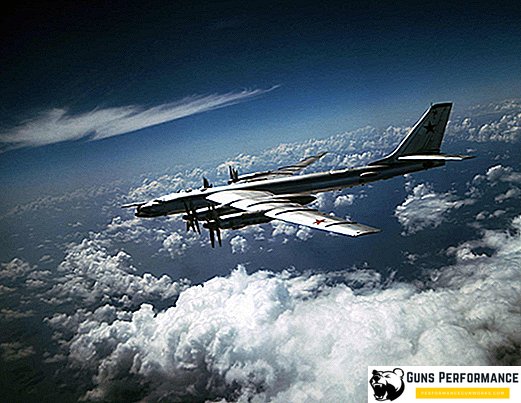 Plane Tu-95 "Bear" - ciri prestasi dan keupayaan tempur