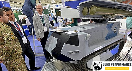 Valko-Venäjän tutkijat esittivät robottikomplekseja "Bogomol" ja "Centaur"