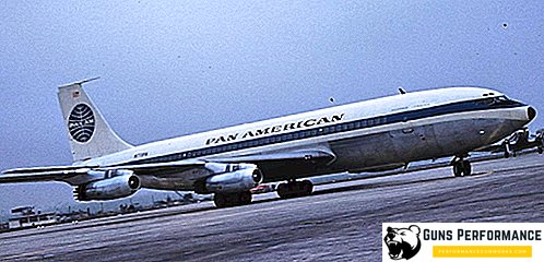 Aircraft Boeing 707 - un bref aperçu et spécifications