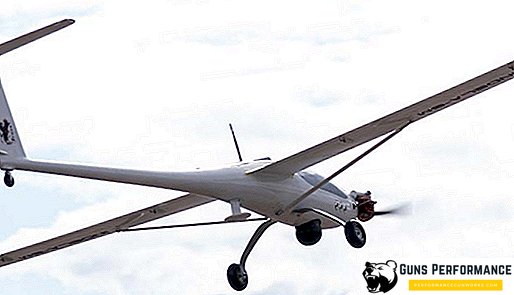 UAV "Karnivora" skyter et nettverk og dropper bomber