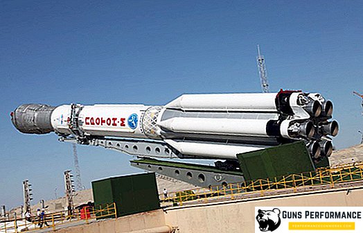 Pavėluotas „Proton-M“ ir „Echostar 21“ palydovo paleidimas iš Baikonūro kosmodromo