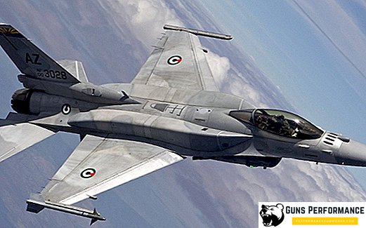 Ameerika lennuk F-16 Fighting Falcon võitleja (Fighting Falcon)