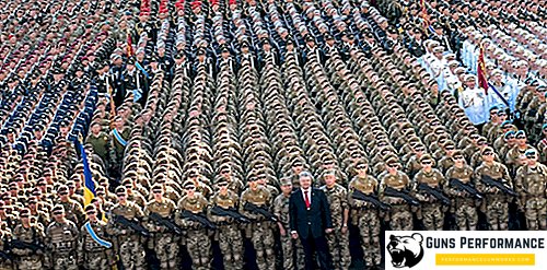 "O desfile, a partir do qual Moscou vai estremecer ...": o que surpreendeu a exibição de equipamentos militares em Kiev