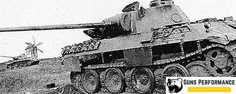 Tank Pz.Kpfw.V "Panther" - ini adalah tangki berat Jerman yang paling besar dalam Perang Dunia II